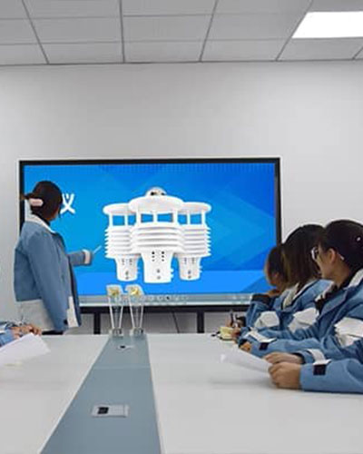 壓電雨量計工廠員工培訓